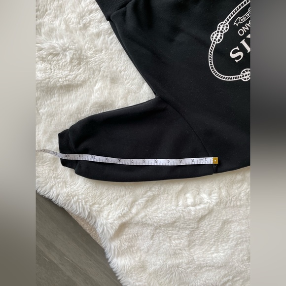 Black sweater - Picture 4 of 5